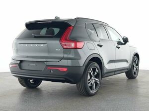 VOLVO XC40 B4 Plus Dark 2WD...