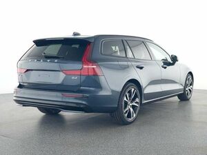 VOLVO V60 B4 Ultra Dark...