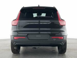 VOLVO XC40 B3 Plus Black Edition 2WD...