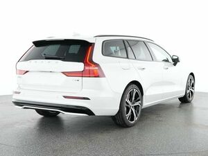 VOLVO V60 T8 Ultra Dark Recharge Plug-In Hybrid AWD...