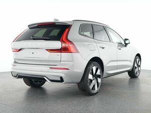 VOLVO XC60 T6 Plus Dark Recharge Plug-In Hybrid AWD...