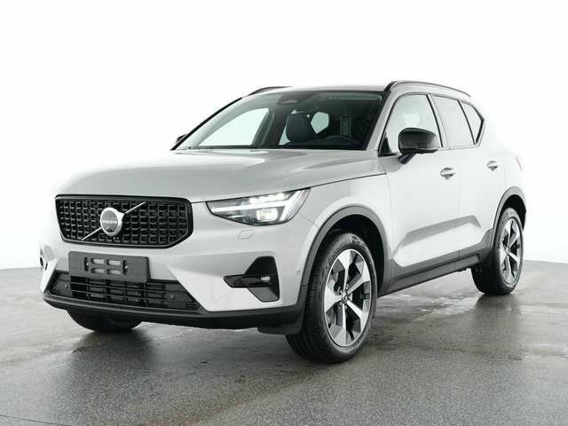 VOLVO XC40 B4 Plus Dark 2WD...