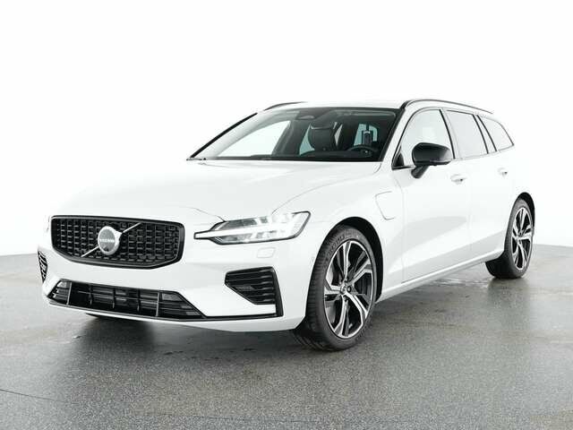 VOLVO V60 T8 Ultra Dark Recharge Plug-In Hybrid AWD...