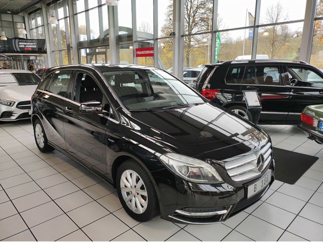 MERCEDES-BENZ B 180 XENON Parktronik Sitzheizung...