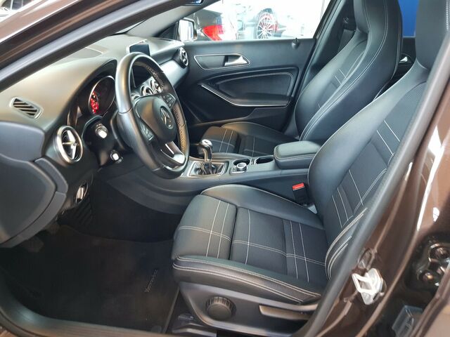MERCEDES-BENZ A 180 URBAN LED TEMPO SPORTOPTIK SHZ... Ansicht 7 für Fahrzeugdetailseite