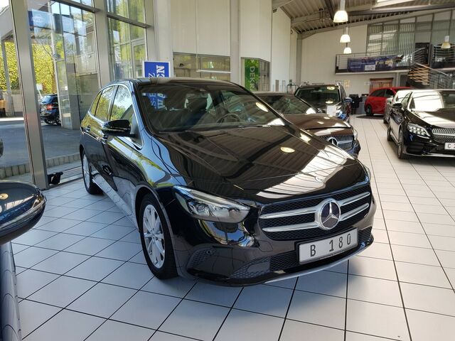 MERCEDES-BENZ B 180 PROGRESSIVE AUTOMATIK PTS SHZ TEMPO... Ansicht 2 für Fahrzeugdetailseite