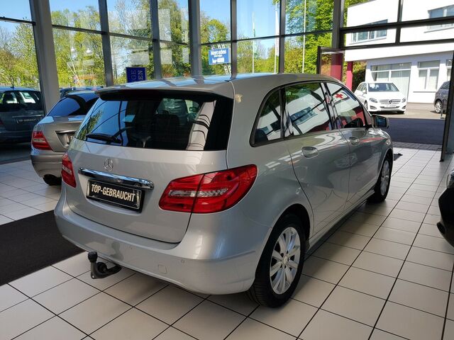 MERCEDES-BENZ B 180 STYLE AUTOMATIK XENON AHK PTS SPIEGELPAKET... Ansicht 3 für Fahrzeugdetailseite