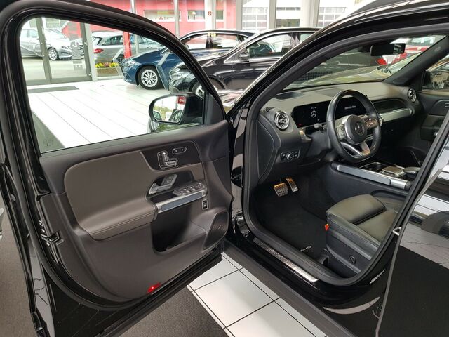MERCEDES-BENZ GLB 220 AMG LED 360 DISTRONIC StHz AMBI MEMORY... Ansicht 6 für Fahrzeugdetailseite