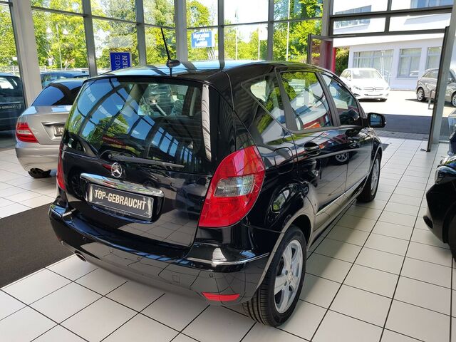 MERCEDES-BENZ A 180 AVANTGARDE AUTOMATIK TEMPO SHZ PTS... Ansicht 3 für Fahrzeugdetailseite