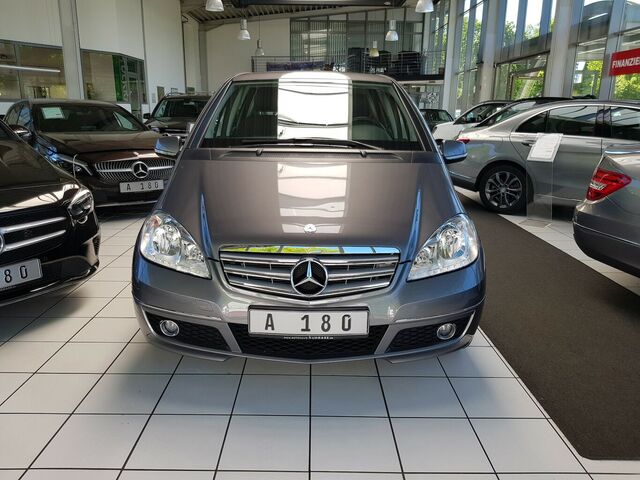 MERCEDES-BENZ A 180 AVANTGARDE KLIMA SPIEGELKAPPBAR TEILLDER... Ansicht 15 für Fahrzeugdetailseite