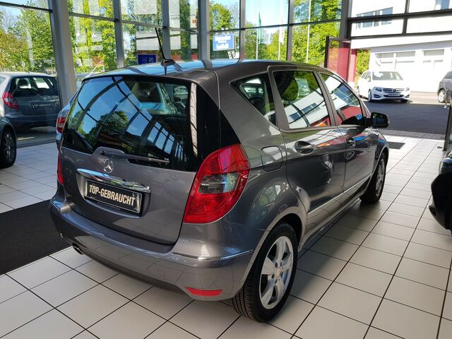 MERCEDES-BENZ A 180 AVANTGARDE KLIMA SPIEGELKAPPBAR TEILLDER... Ansicht 3 für Fahrzeugdetailseite