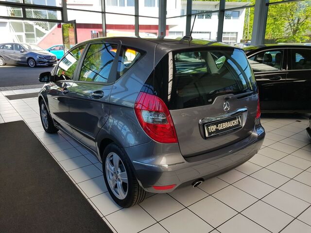 MERCEDES-BENZ A 180 AVANTGARDE KLIMA SPIEGELKAPPBAR TEILLDER... Ansicht 4 für Fahrzeugdetailseite