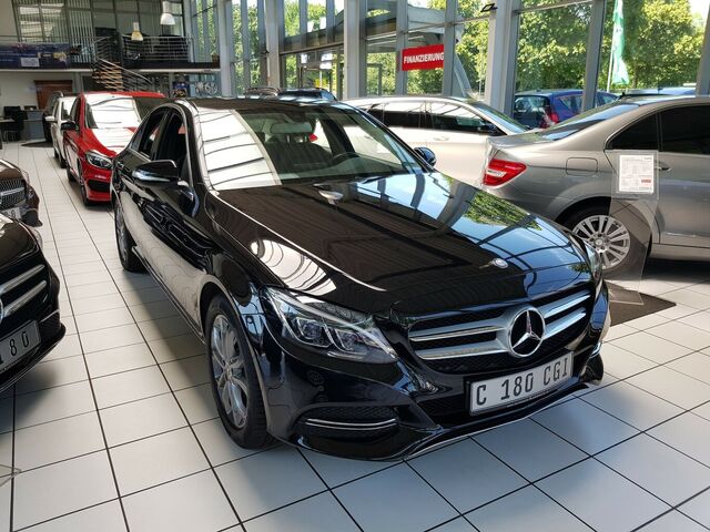 MERCEDES-BENZ C 180 AVANTGARDE LED KAMERA AUTOMATIK SHZ TEMPO... Ansicht 2 für Fahrzeugdetailseite