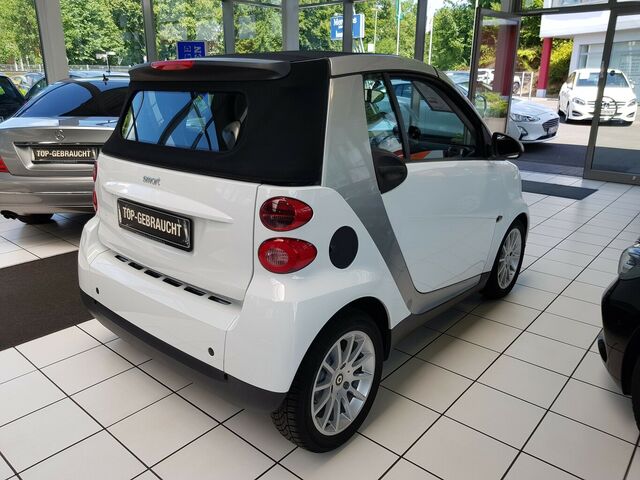 SMART ForTwo CABRIO TURBO AUTOAMTIK SITZHEIZUNG... Ansicht 3 für Fahrzeugdetailseite