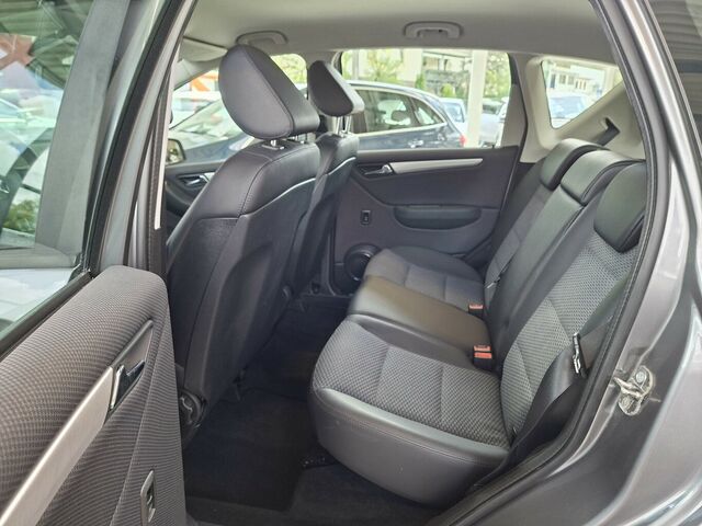 MERCEDES-BENZ A 160 AVANTGARDE AUTOMATIK SHZ PTS TEMPO... Ansicht 8 für Fahrzeugdetailseite