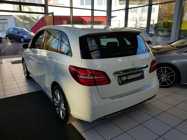 MERCEDES-BENZ B 200 KAMERA LED DISTR TOTW COMAND KEYLESS... Ansicht 4 für Fahrzeugdetailseite