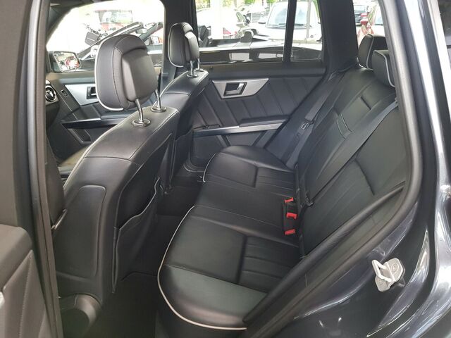 MERCEDES-BENZ GLK 350 AMG AUT PANO KAMERA DISTRONIC ZSH PTS... Ansicht 11 für Fahrzeugdetailseite