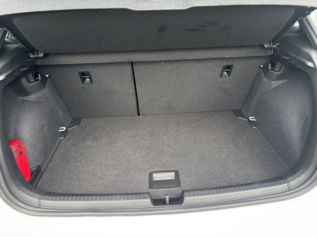 VW Polo 1.0 TSI R-Line 81 KW DSG Ansicht 15 für Fahrzeugdetailseite