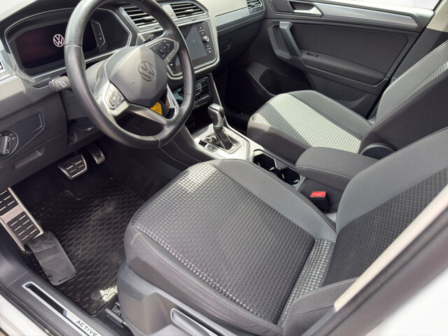 VW Tiguan 1.4 TSI eHybrid 110 KW Ansicht 9 für Fahrzeugdetailseite