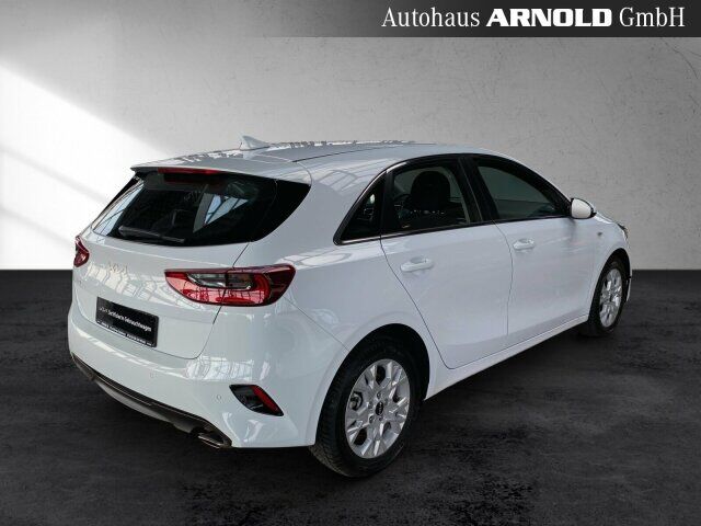 KIA Ceed 1.5 T-GDI DCT7 Vision Kamera Navi Sitzheiz. Ansicht 5 für Fahrzeugdetailseite