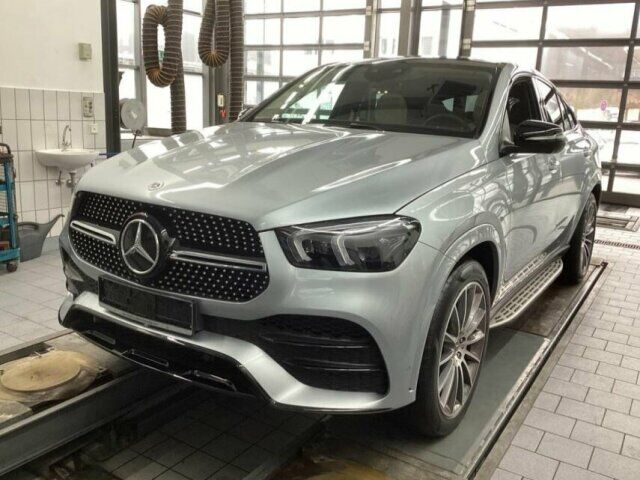 MERCEDES-BENZ GLE 400 d 4M Coupe AMG L. 360° Pano Head-Up AIRM Ansicht 2 für Fahrzeugdetailseite