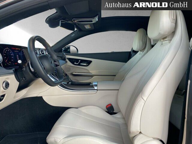 MERCEDES-BENZ CLE 300 e Coupe AMG Line Distr. 360° Pano Memory Ansicht 8 für Fahrzeugdetailseite