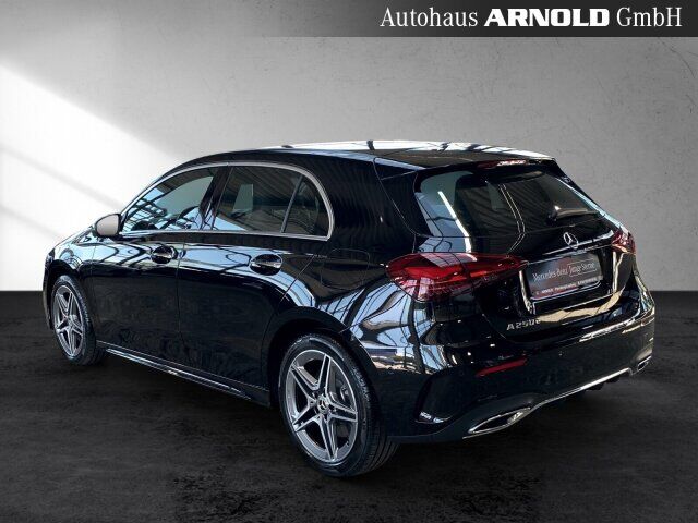 MERCEDES-BENZ A 250 e AMG Line MULTIBEAM KEYLESS Fahrass-P 360 Ansicht 4 für Fahrzeugdetailseite