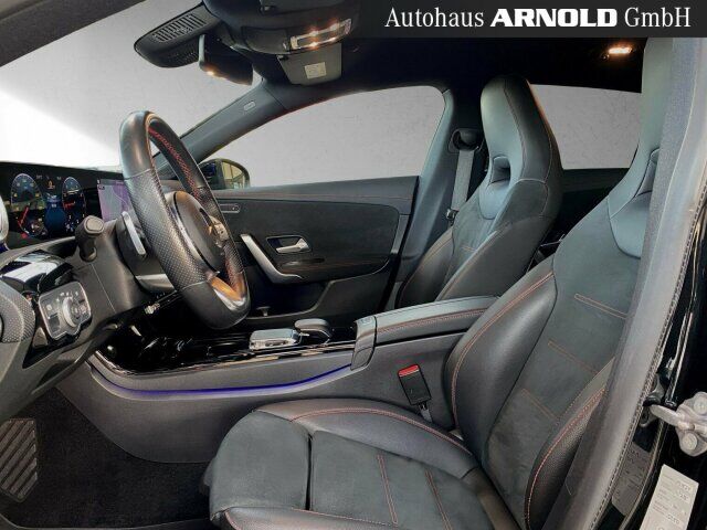 MERCEDES-BENZ CLA 220 Shooting Brake CLA 220 SB AMG Line Kamera LED Navi Sitzheizung Ansicht 8 für Fahrzeugdetailseite