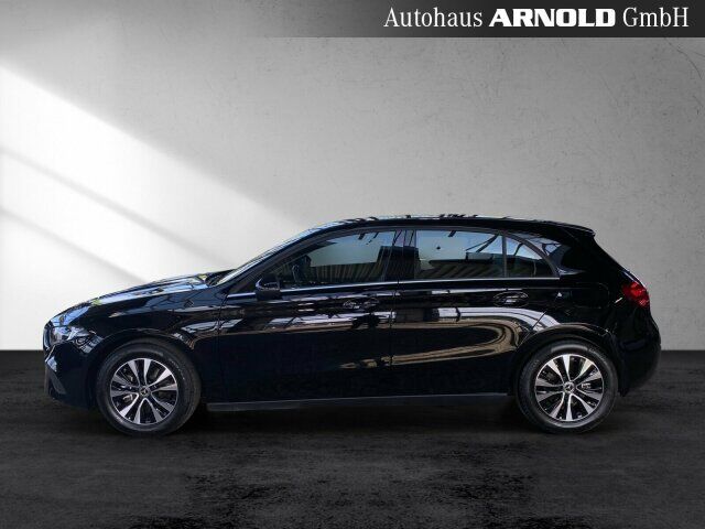 MERCEDES-BENZ A 180 7G-DCT Kamera Sitzheizung Navi MBUX DAB Ansicht 3 für Fahrzeugdetailseite