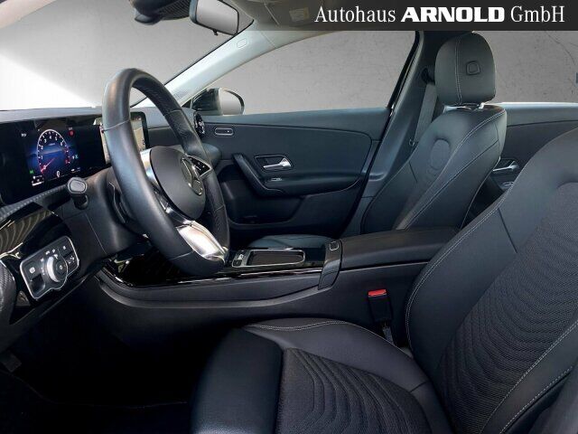 MERCEDES-BENZ A 180 7G-DCT Kamera Sitzheizung Navi MBUX DAB Ansicht 8 für Fahrzeugdetailseite