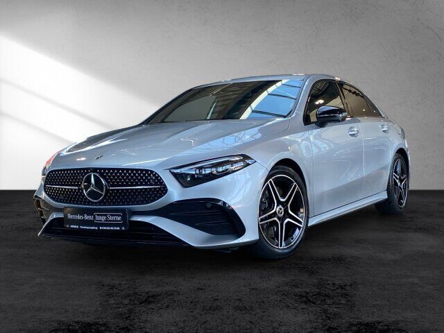 MERCEDES-BENZ A 250 4M Limousine AMG Line MULTIB Burmester 360 Ansicht 2 für Fahrzeugdetailseite