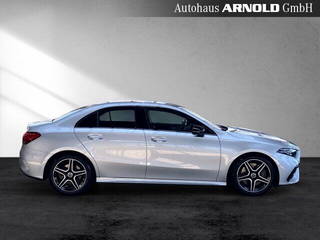 MERCEDES-BENZ A 250 4M Limousine AMG Line MULTIB Burmester 360 Ansicht 6 für Fahrzeugdetailseite