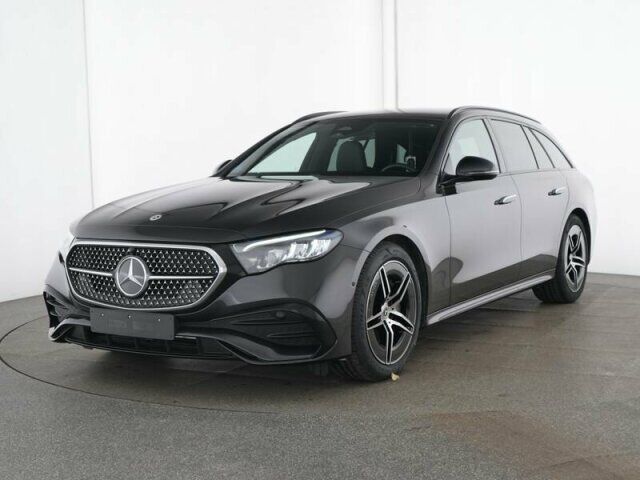 MERCEDES-BENZ E 220 T d AMG Line Night AHK Distr Kamera Totw. Ansicht 2 für Fahrzeugdetailseite