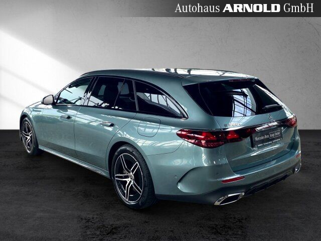 MERCEDES-BENZ E 300 T e AMG Line Pano AHK 360° Burmester Distr Ansicht 4 für Fahrzeugdetailseite