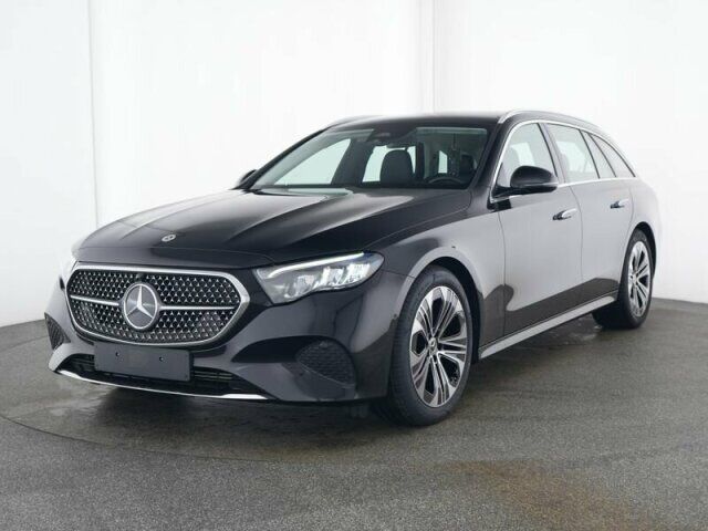 MERCEDES-BENZ E 220 T d 4M Avantgarde Pano AHK Distr. Kamera Ansicht 2 für Fahrzeugdetailseite
