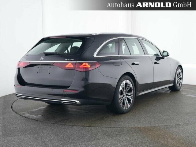 MERCEDES-BENZ E 220 T d 4M Avantgarde Pano AHK Distr. Kamera Ansicht 3 für Fahrzeugdetailseite