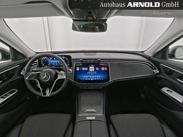 MERCEDES-BENZ E 220 T d 4M Avantgarde Pano AHK Distr. Kamera Ansicht 8 für Fahrzeugdetailseite