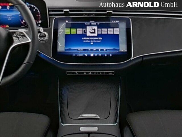MERCEDES-BENZ E 220 T d Avantgarde Pano AHK Distr Kamera Totw. Ansicht 6 für Fahrzeugdetailseite