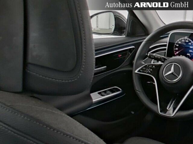 MERCEDES-BENZ E 220 T d Avantgarde Pano AHK Distr Kamera Totw. Ansicht 9 für Fahrzeugdetailseite