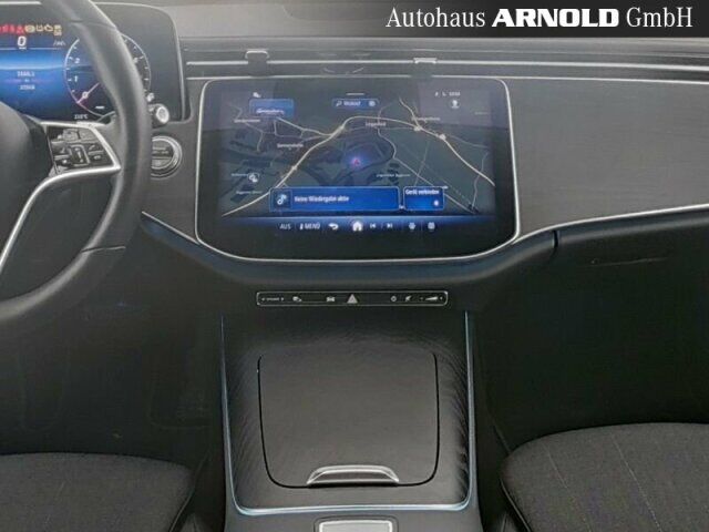 MERCEDES-BENZ E 200 T Avantgarde Distr 18-LMR Kamera Totw LED Ansicht 6 für Fahrzeugdetailseite