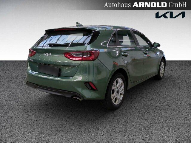 KIA Ceed 1.5 T-GDI DCT7 Vision Komfort+ Navi Kamera Ansicht 4 für Fahrzeugdetailseite