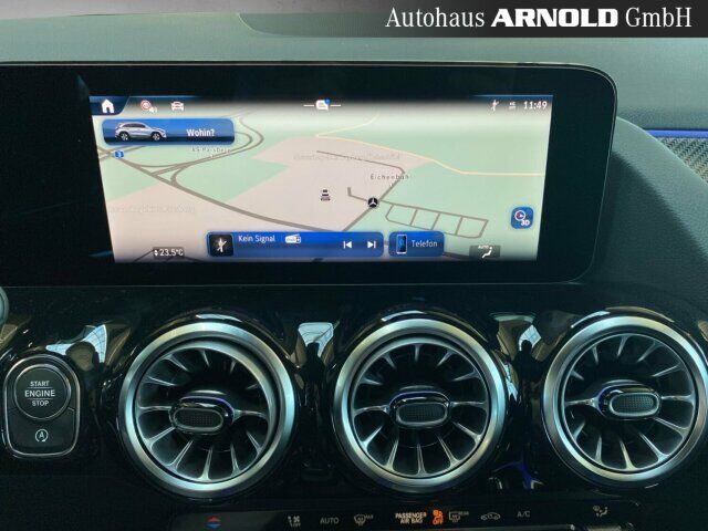 MERCEDES-BENZ GLA 200 d 4M AMG Line Night Distr AHK MULTIB 360 Ansicht 12 für Fahrzeugdetailseite