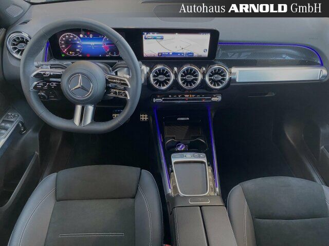MERCEDES-BENZ GLB 200 d AMG Line Night AHK Pano 360° el-Klappe Ansicht 9 für Fahrzeugdetailseite