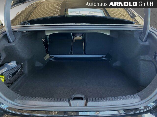 MERCEDES-BENZ E 450 d 4M AMG L Leder HUD Pano AIRM AHK SUPERSC Ansicht 11 für Fahrzeugdetailseite
