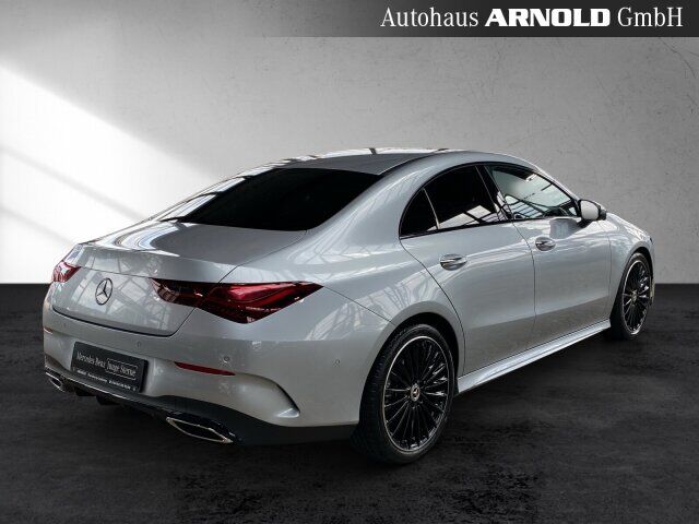 MERCEDES-BENZ CLA 200 AMG Line Night 360° Totwinkel Distronic Ansicht 5 für Fahrzeugdetailseite
