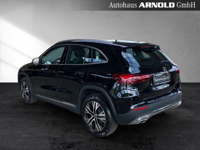 MERCEDES-BENZ GLA 200 d Progressive Totw LED Kamera el-Klappe Ansicht 4 für Fahrzeugdetailseite