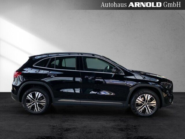 MERCEDES-BENZ GLA 200 d Progressive Totw LED Kamera el-Klappe Ansicht 6 für Fahrzeugdetailseite