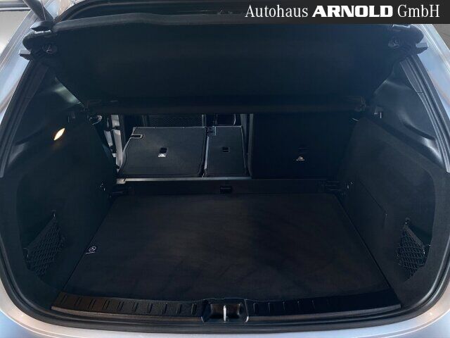 MERCEDES-BENZ GLA 200 AMG Line Kamera LED el-Klappe KEYLESSGO Ansicht 11 für Fahrzeugdetailseite