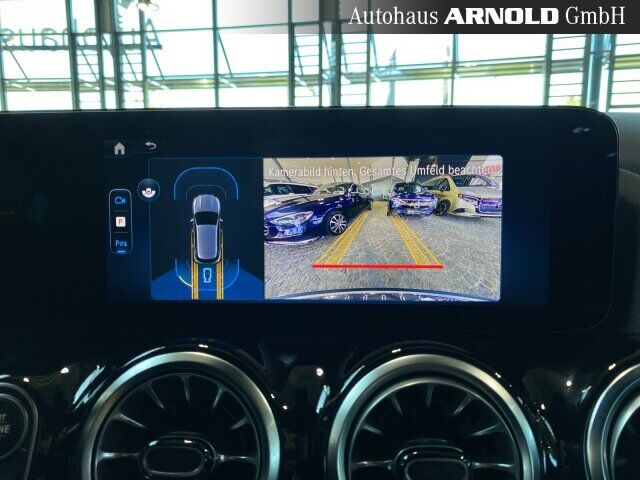 MERCEDES-BENZ GLA 200 AMG Line Kamera LED el-Klappe KEYLESSGO Ansicht 13 für Fahrzeugdetailseite