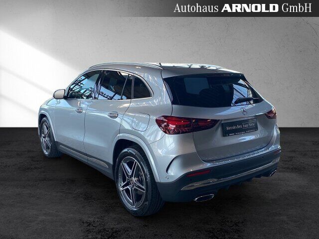MERCEDES-BENZ GLA 200 AMG Line Kamera LED el-Klappe KEYLESSGO Ansicht 4 für Fahrzeugdetailseite